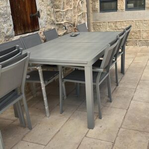 שולחן אלומיניום נפתח + 8 כיסאות